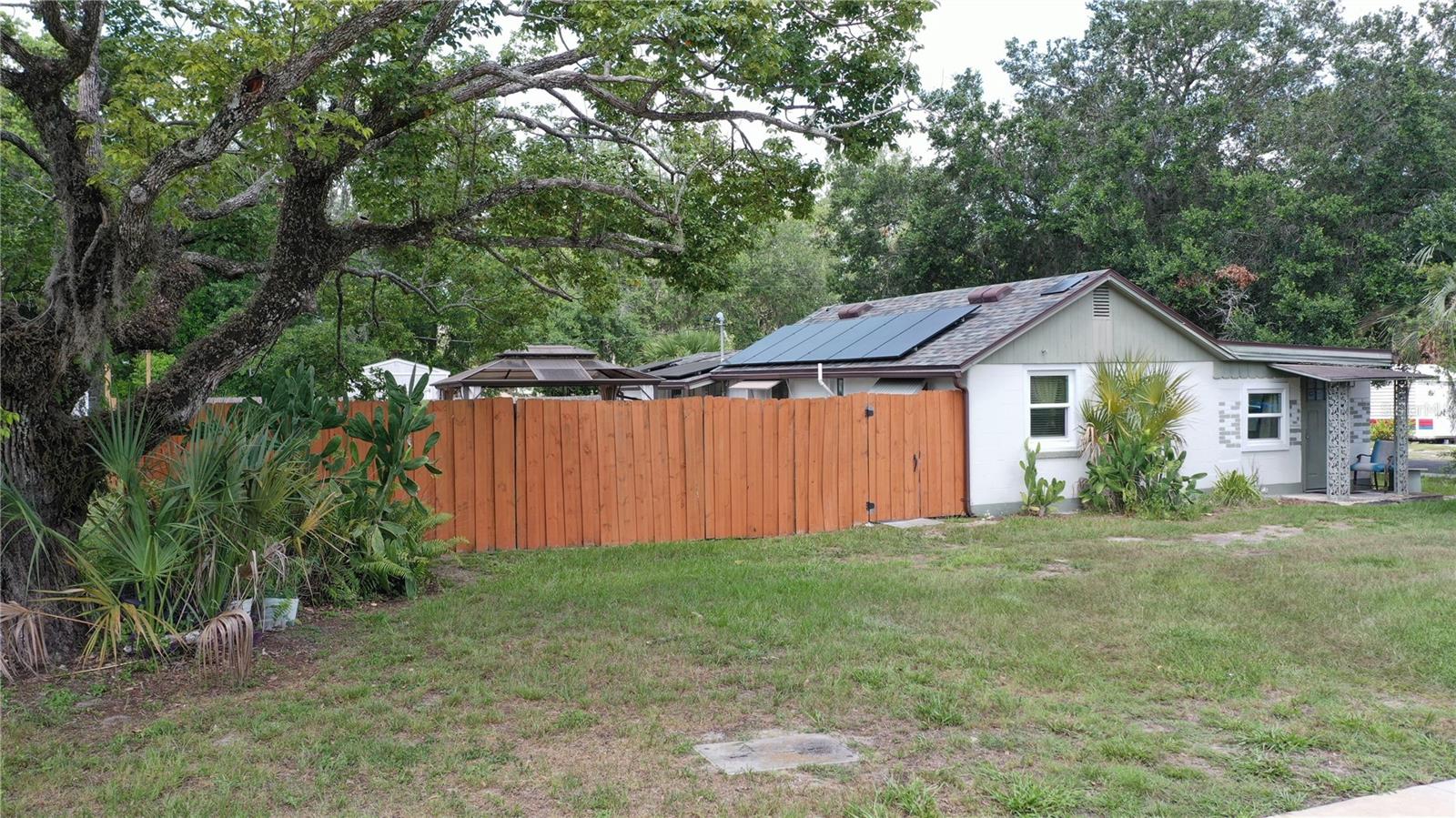 5651 6th St Property Photo 20