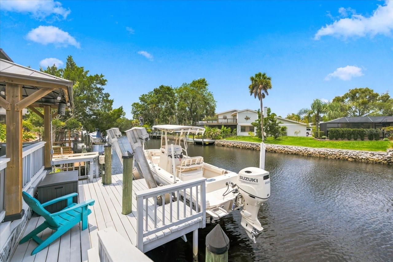 5214 S Riverview Cir Property Photo 4