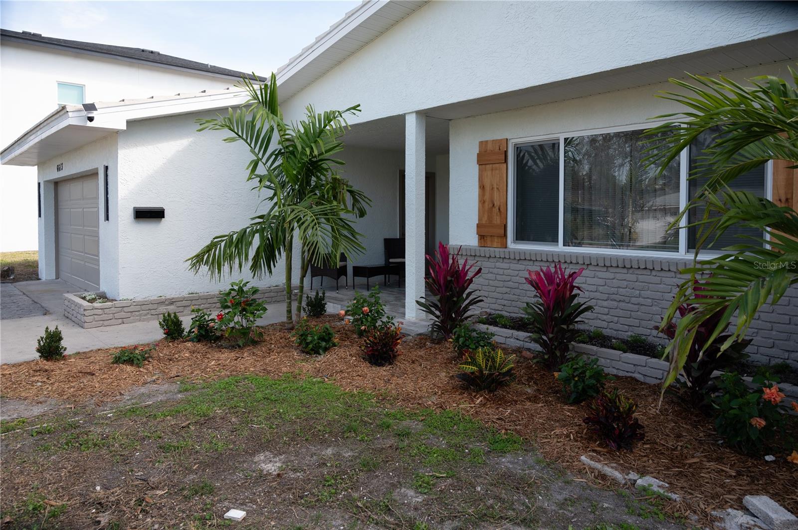 6613 Blue Heron Dr S Property Photo 4