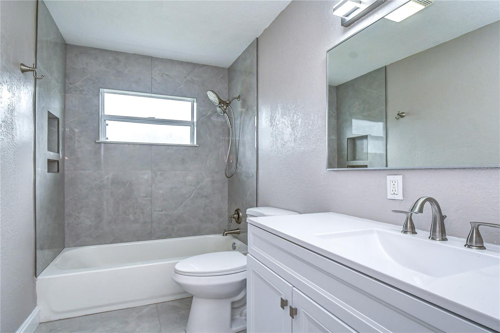 6871 4th St S Property Photo 33