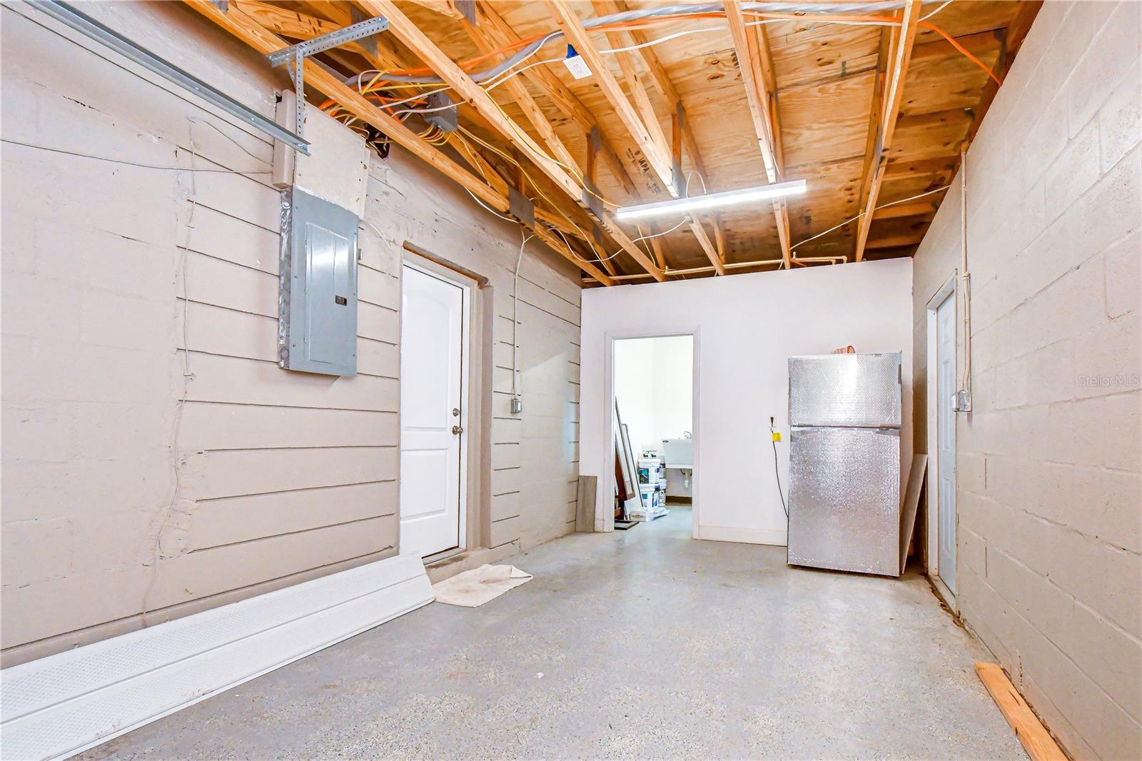 6871 4th St S Property Photo 44