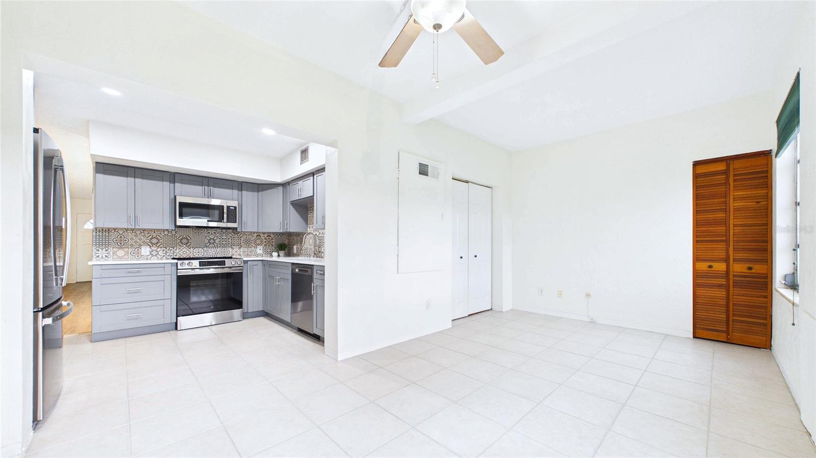 2454 Australia Way E #32 Property Photo 27