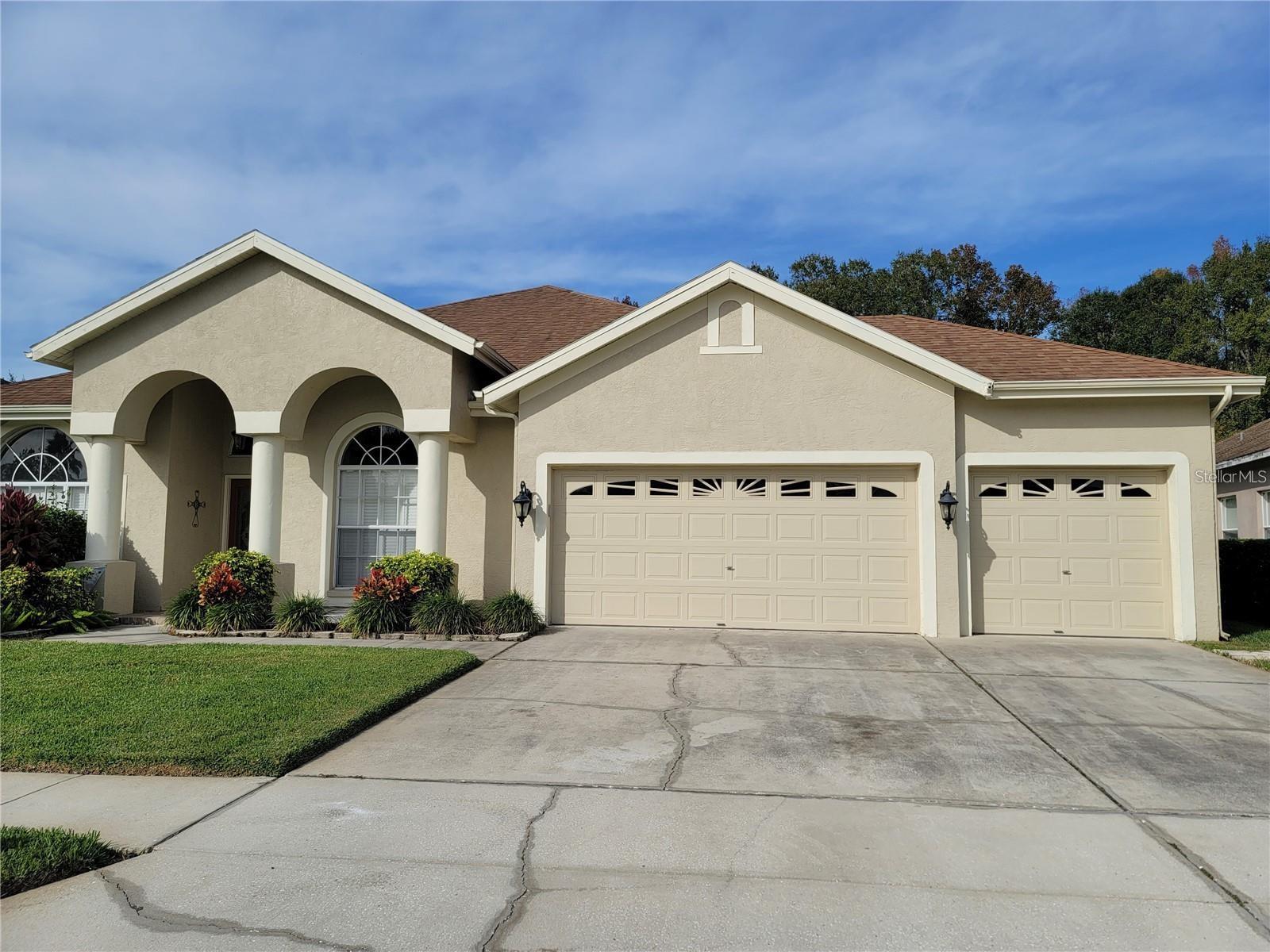 1501 Deerbourne Dr Property Photo 1