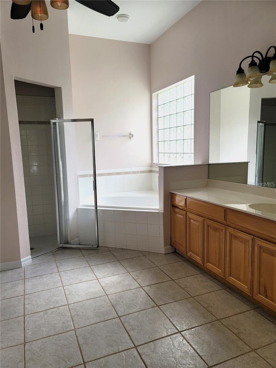 1501 Deerbourne Dr Property Photo 14