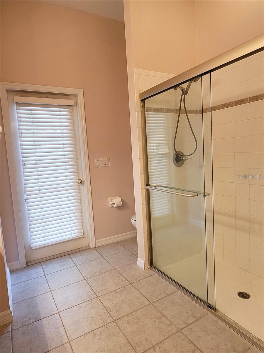 1501 Deerbourne Dr Property Photo 21
