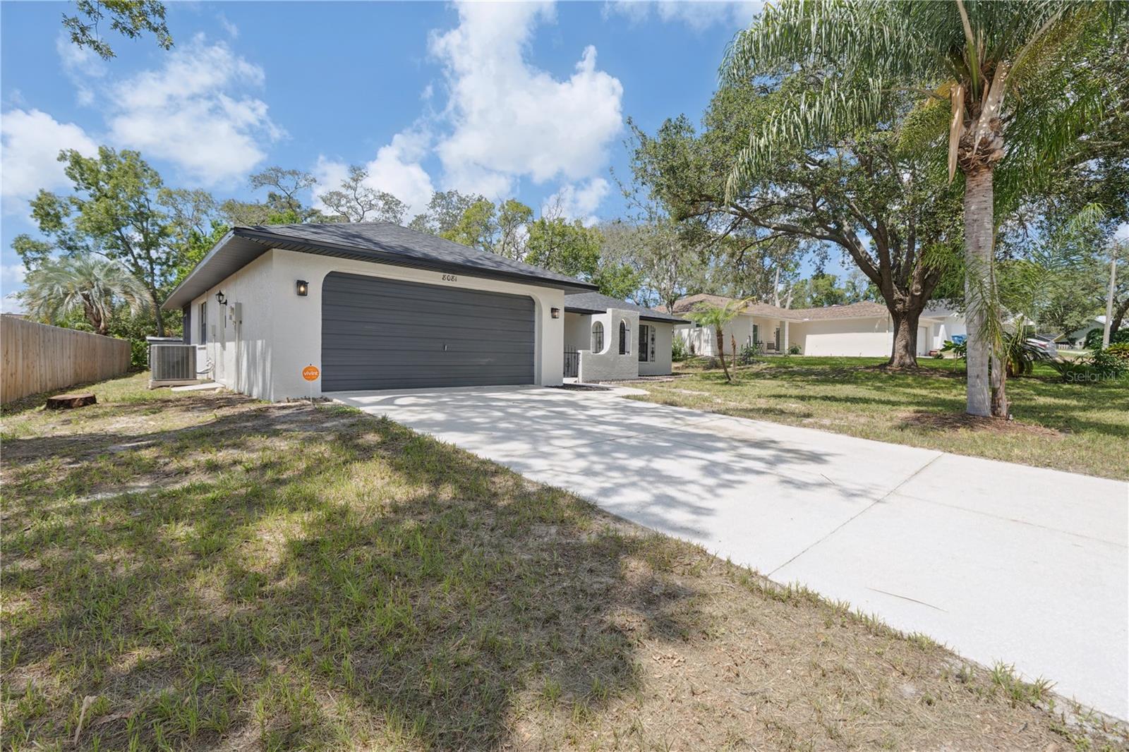 8081 Wooden Dr Property Photo 2