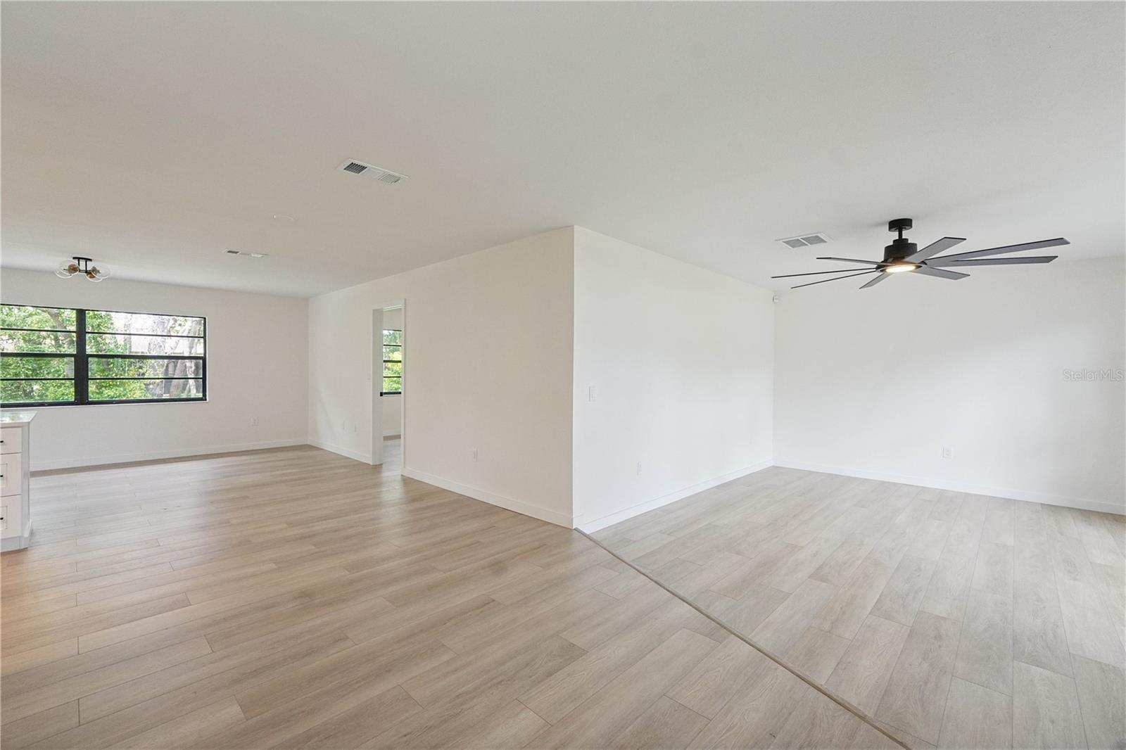 8081 Wooden Dr Property Photo 13