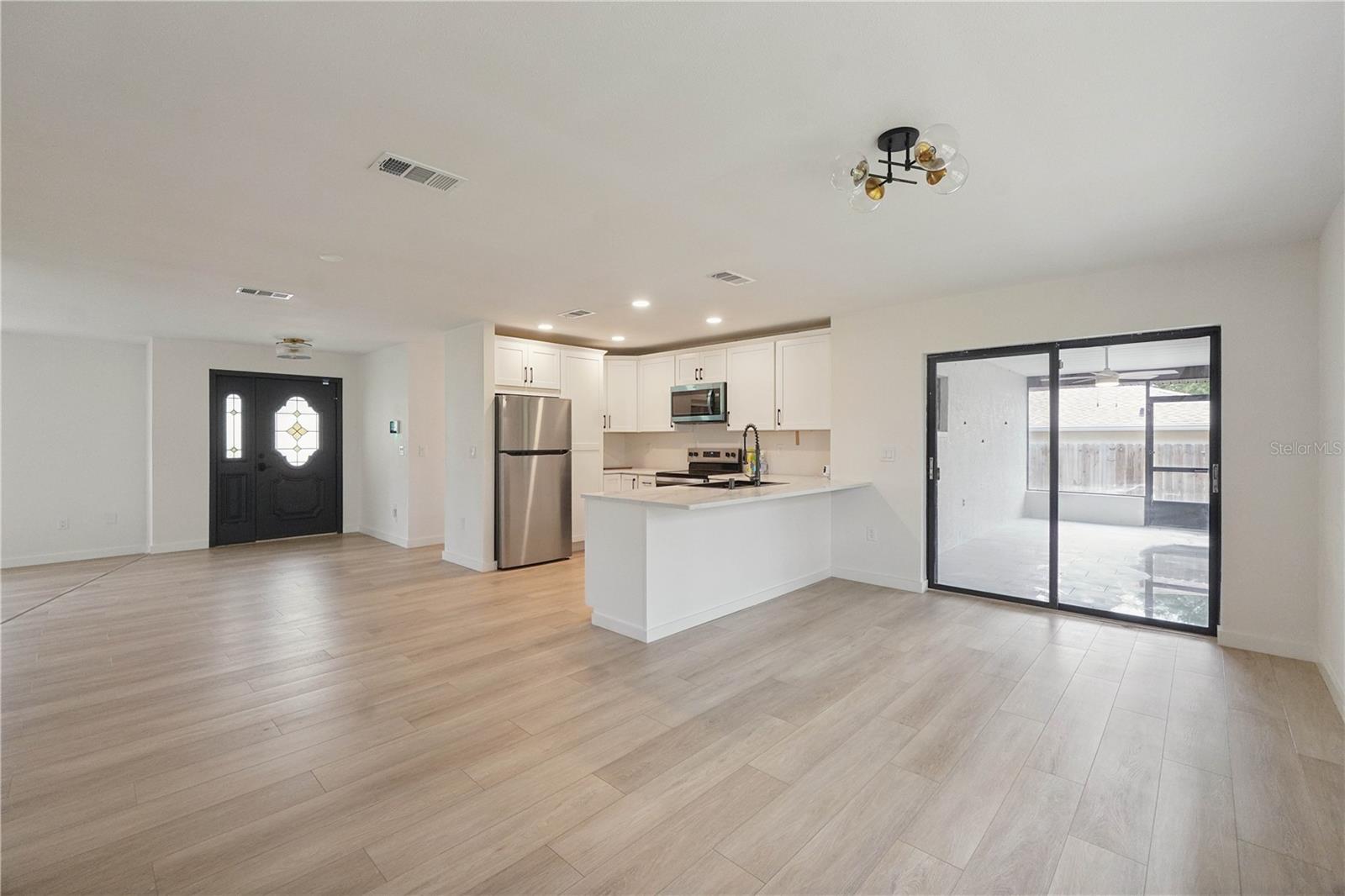 8081 Wooden Dr Property Photo 15