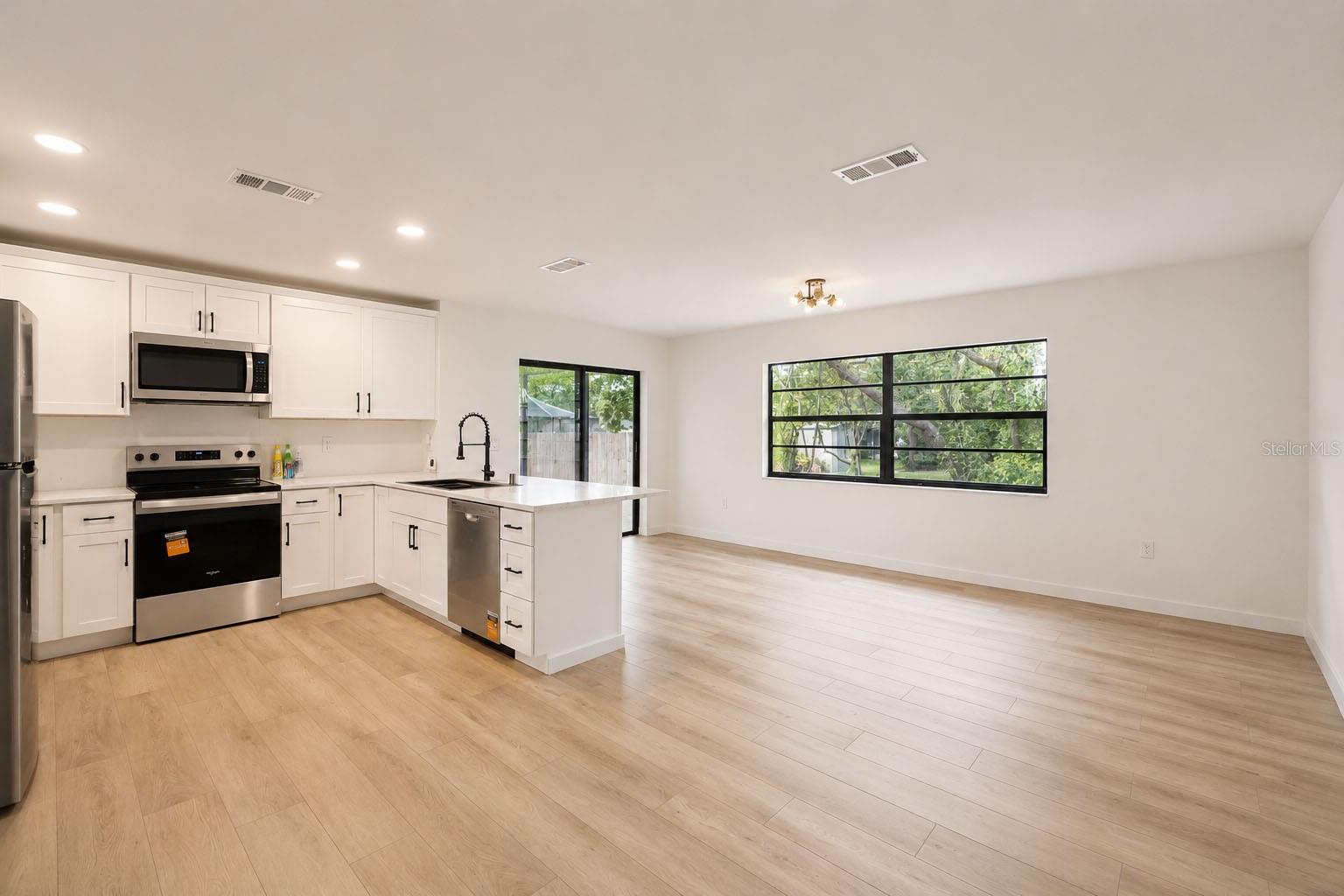 8081 Wooden Dr Property Photo 28