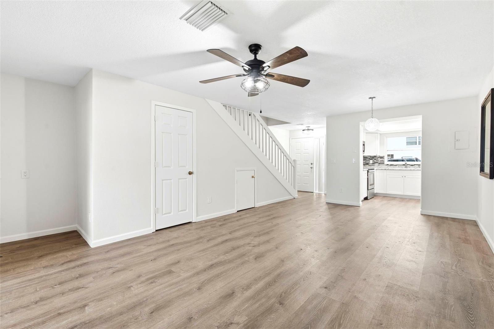 2871 S Pines Dr #31 Property Photo 3