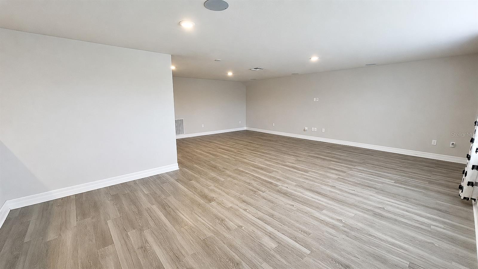 10903 Green Harvest Dr Property Photo 44