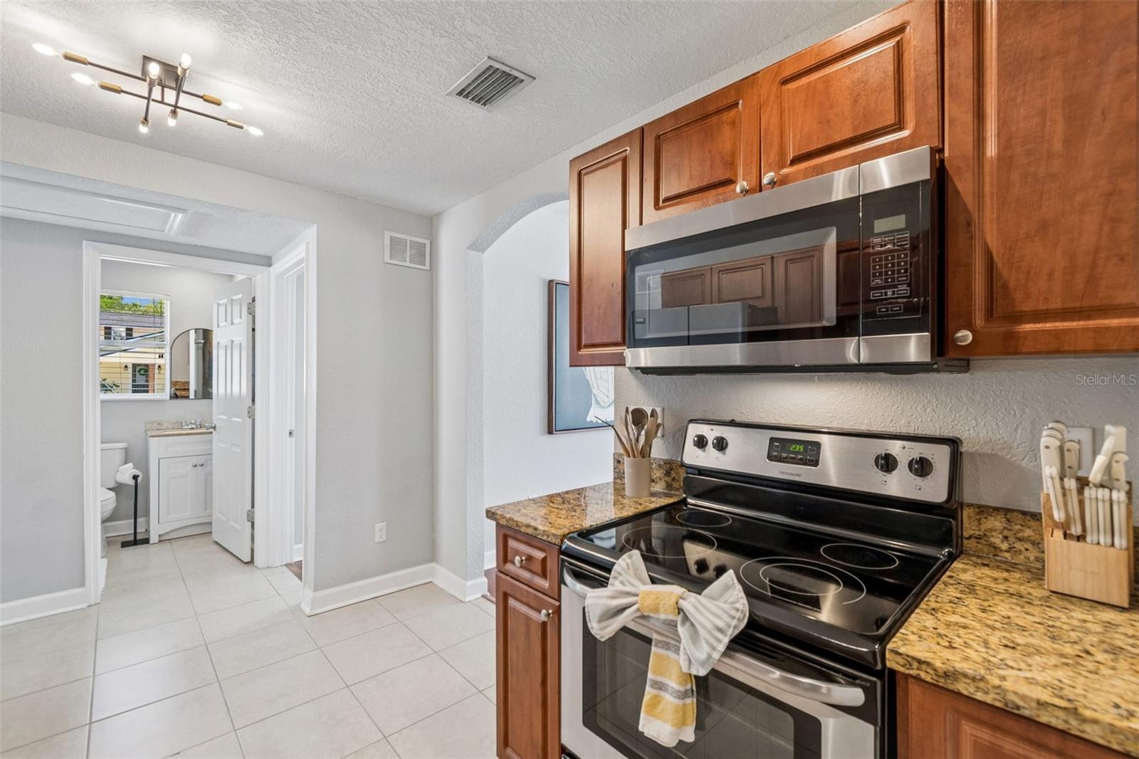 3901 N Ola Ave Property Photo 17