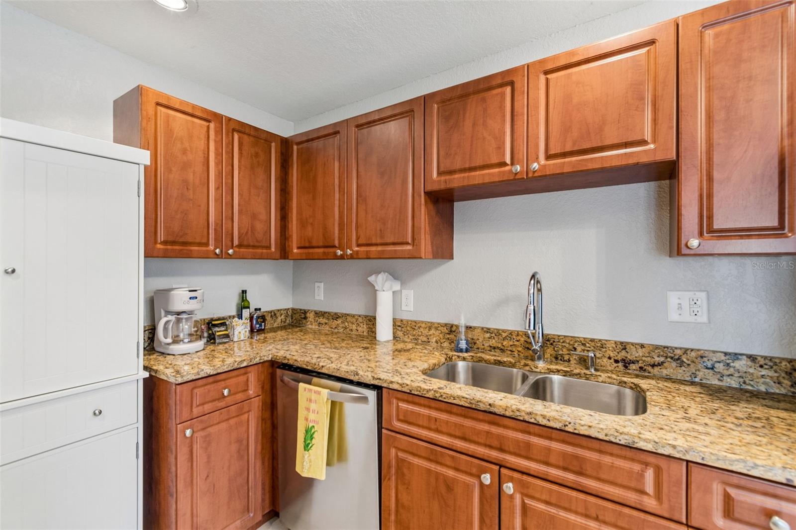 3901 N Ola Ave Property Photo 19
