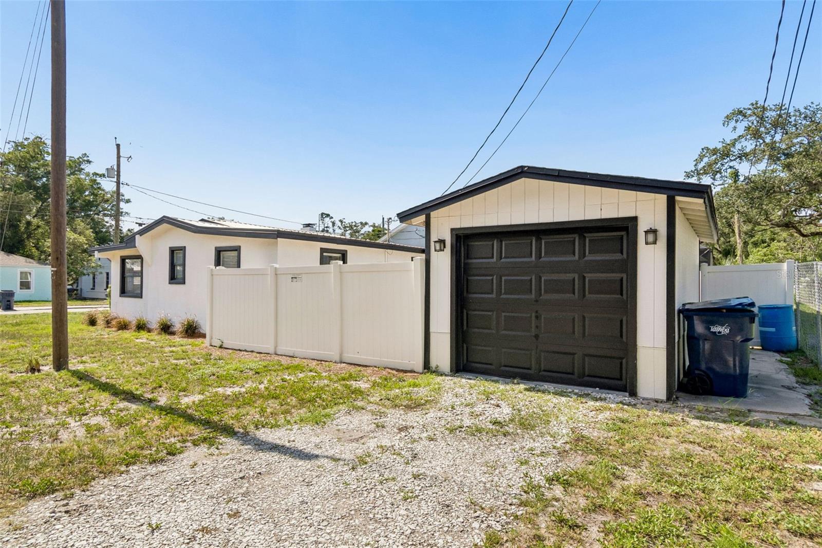 3901 N Ola Ave Property Photo 45
