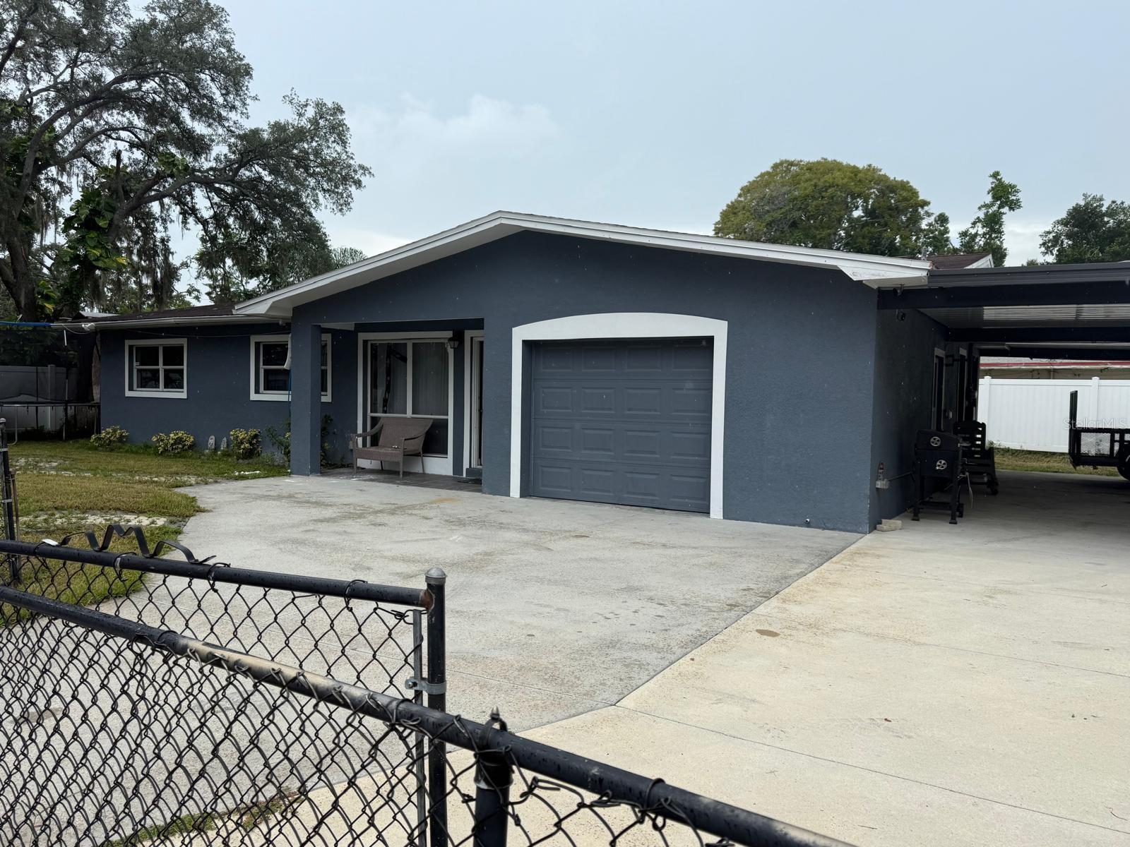 1827 Heather Ave Property Photo 3