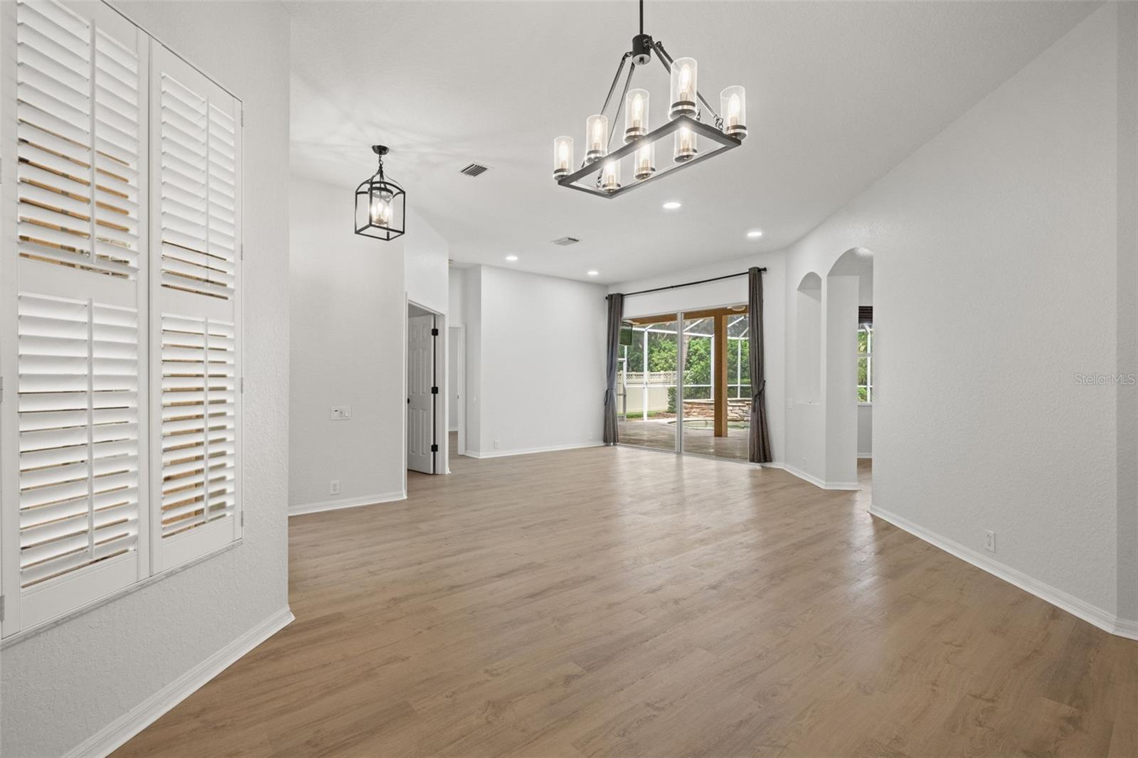 18115 Regents Square Dr Property Photo 11