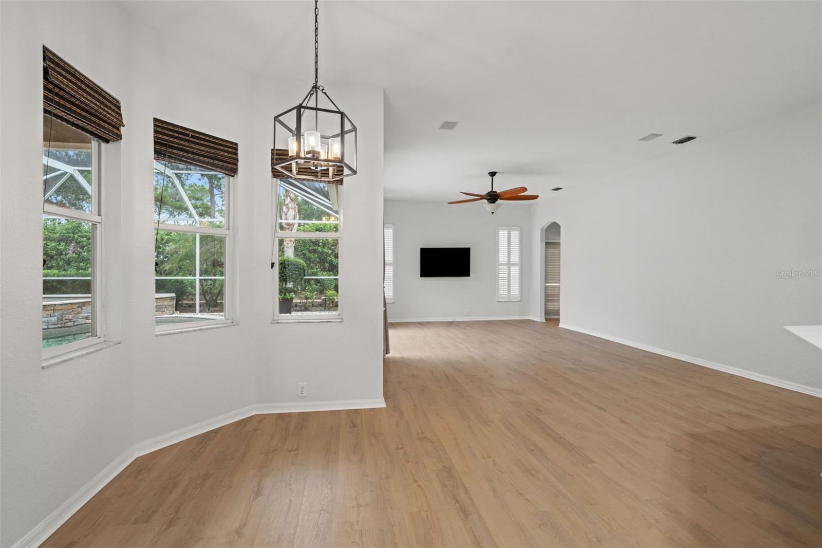 18115 Regents Square Dr Property Photo 27