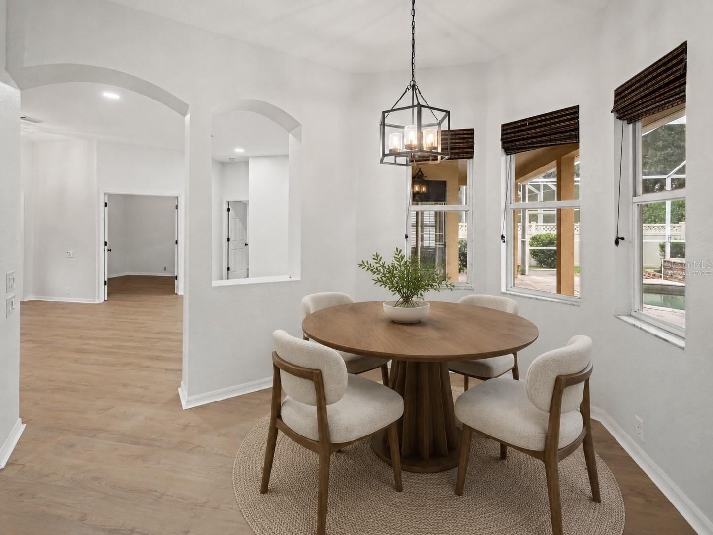 18115 Regents Square Dr Property Photo 28