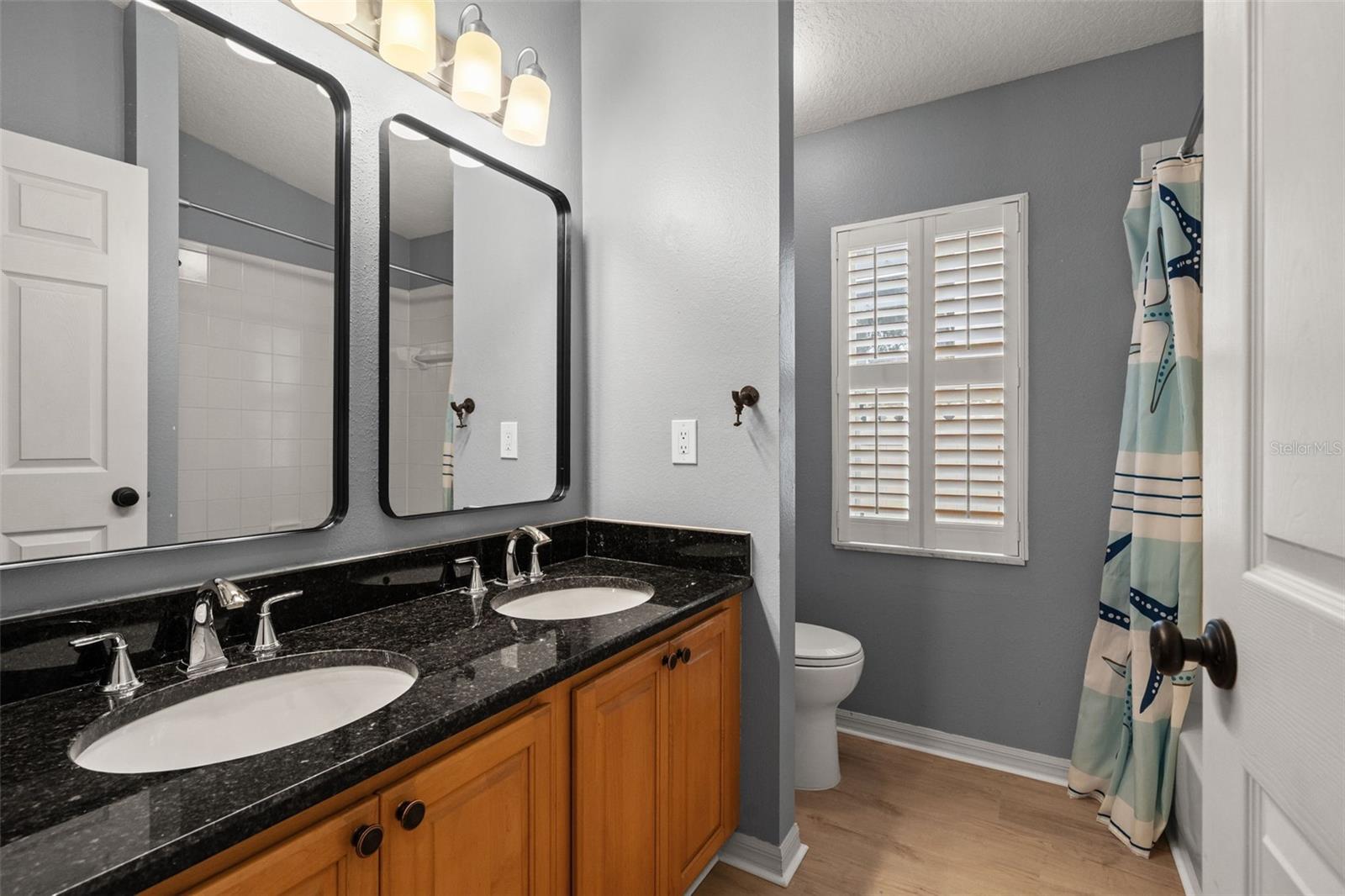 18115 Regents Square Dr Property Photo 52