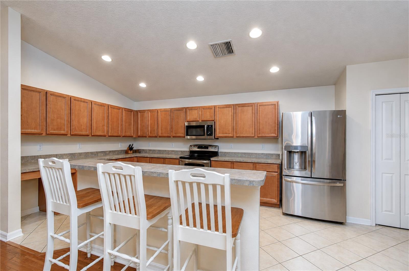 6209 Gannetdale Dr Property Photo 9