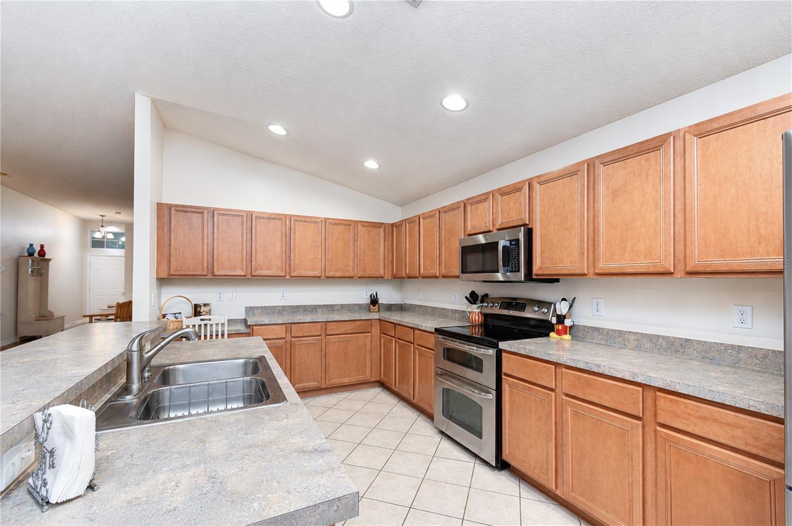 6209 Gannetdale Dr Property Photo 10