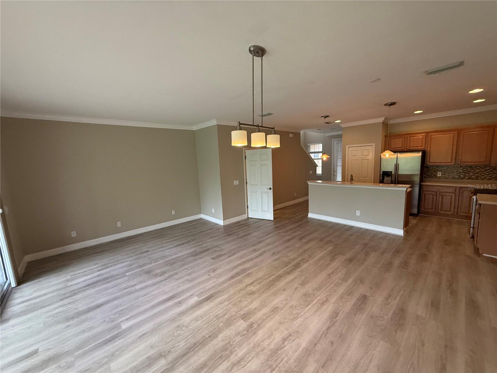 11550 52nd Ct E Property Photo 7