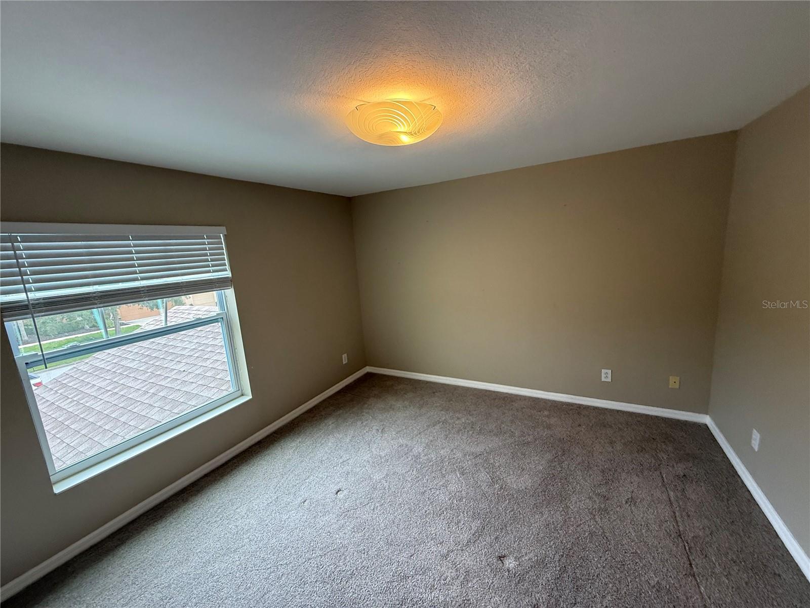 11550 52nd Ct E Property Photo 9