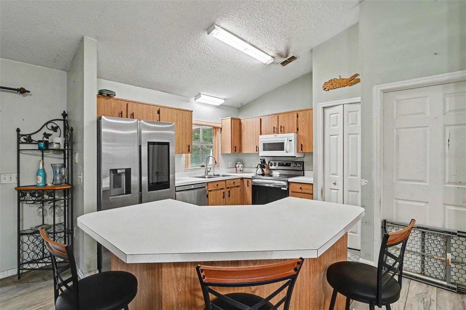 1339 Lodge Ter Property Photo 4