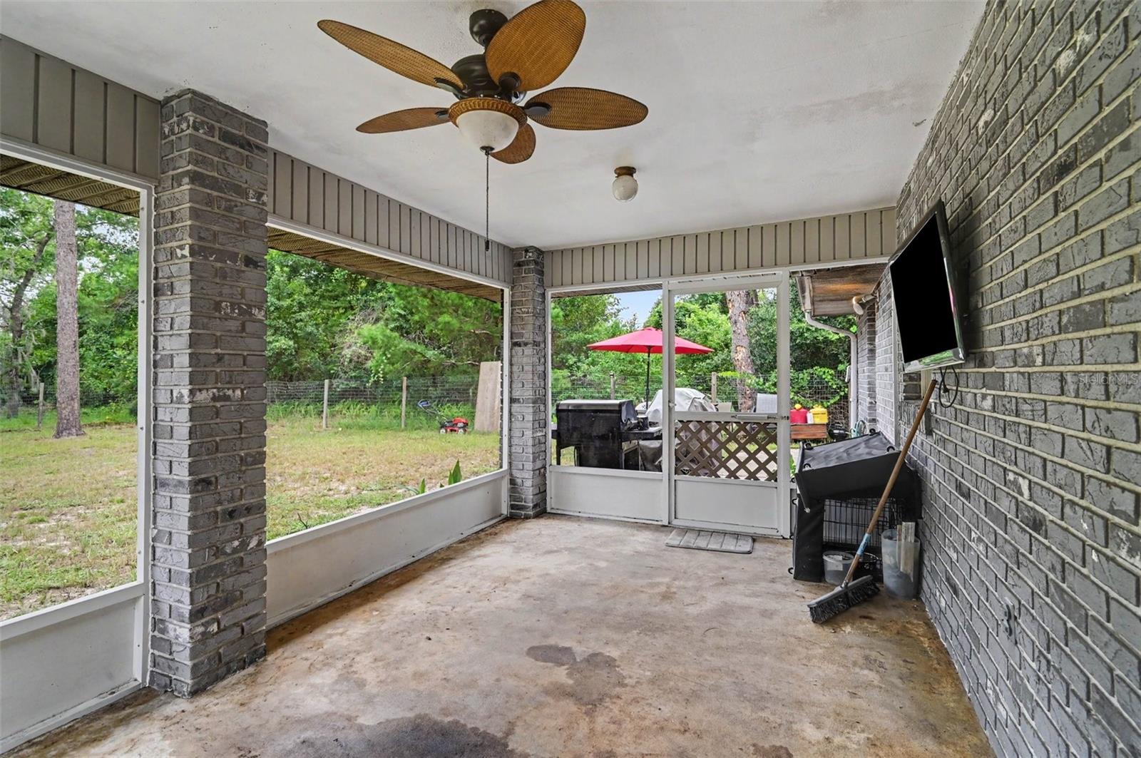 1339 Lodge Ter Property Photo 23