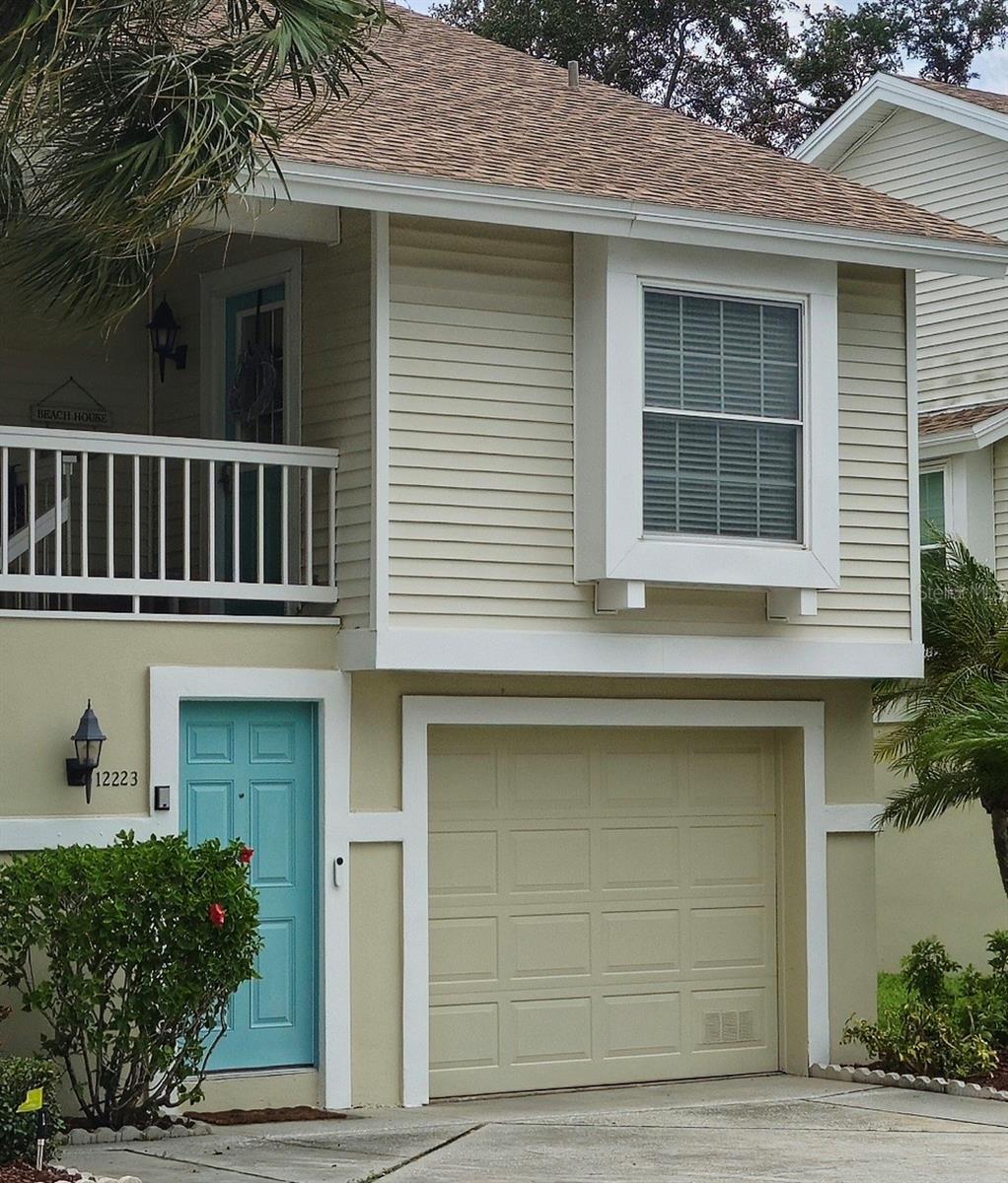 12223 Sun Vista Ct E Property Photo 3