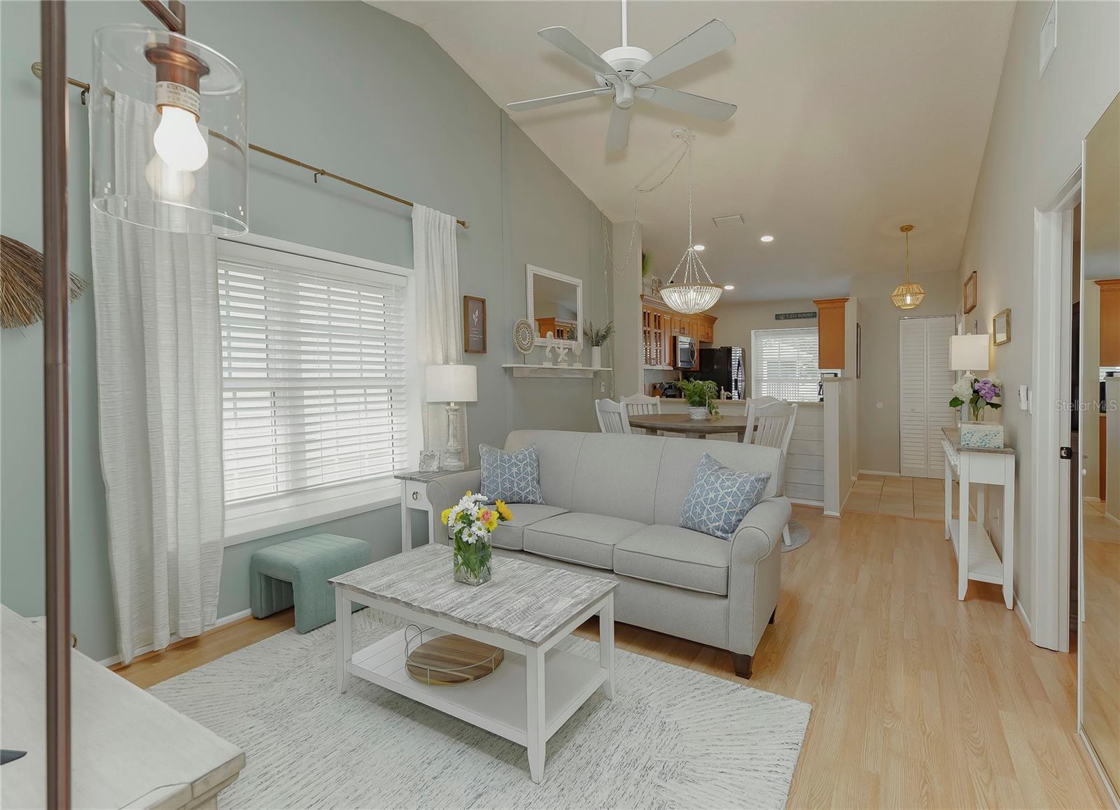 12223 Sun Vista Ct E Property Photo 12