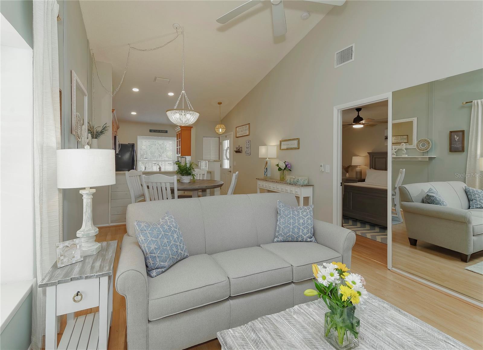 12223 Sun Vista Ct E Property Photo 14