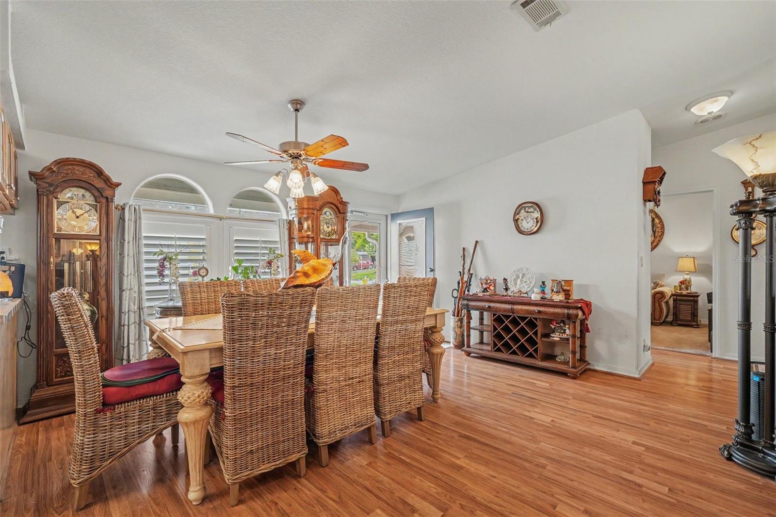 14269 Rialto Ave Property Photo 15
