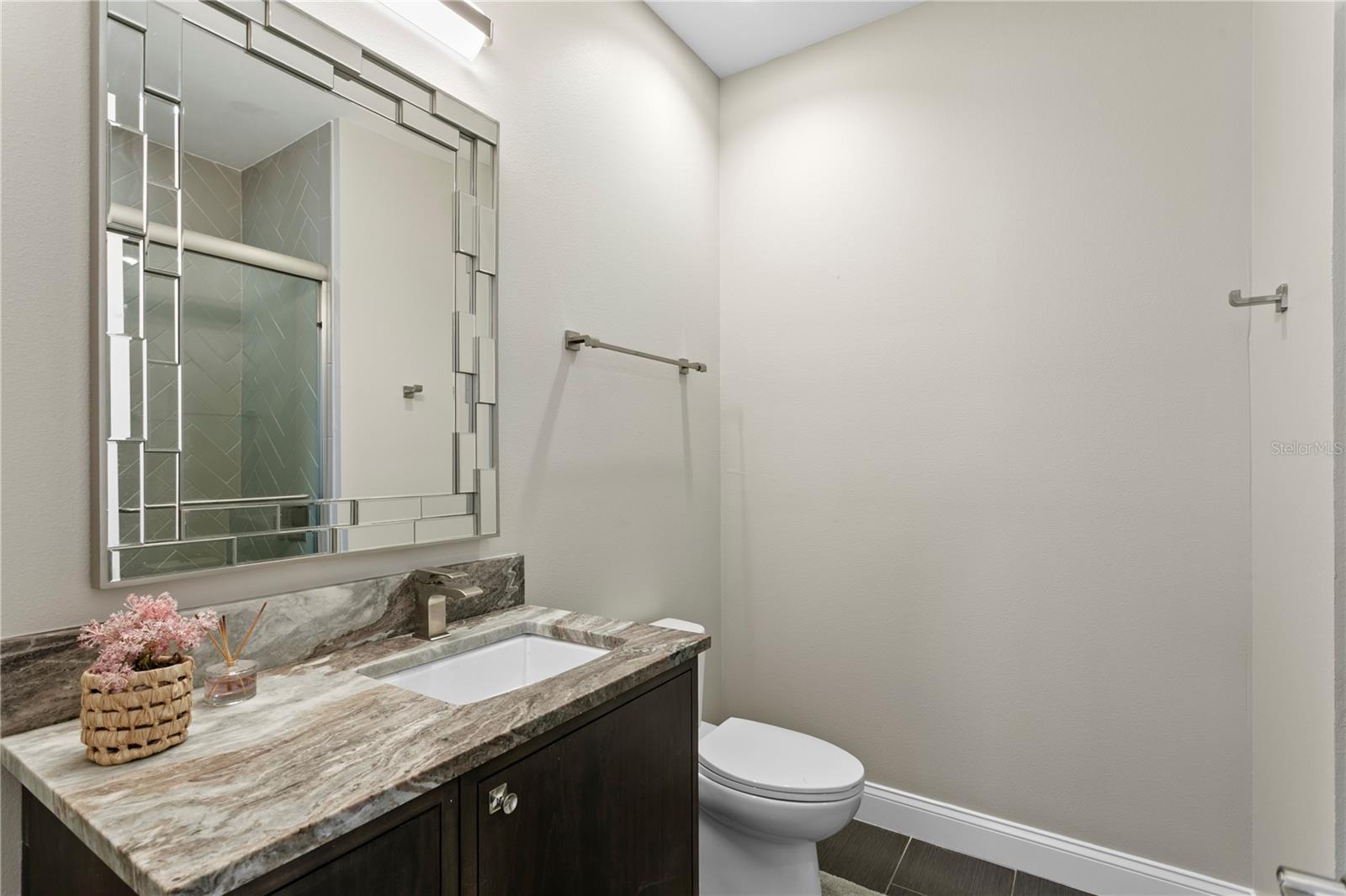 5016 W Evelyn Dr Property Photo 56
