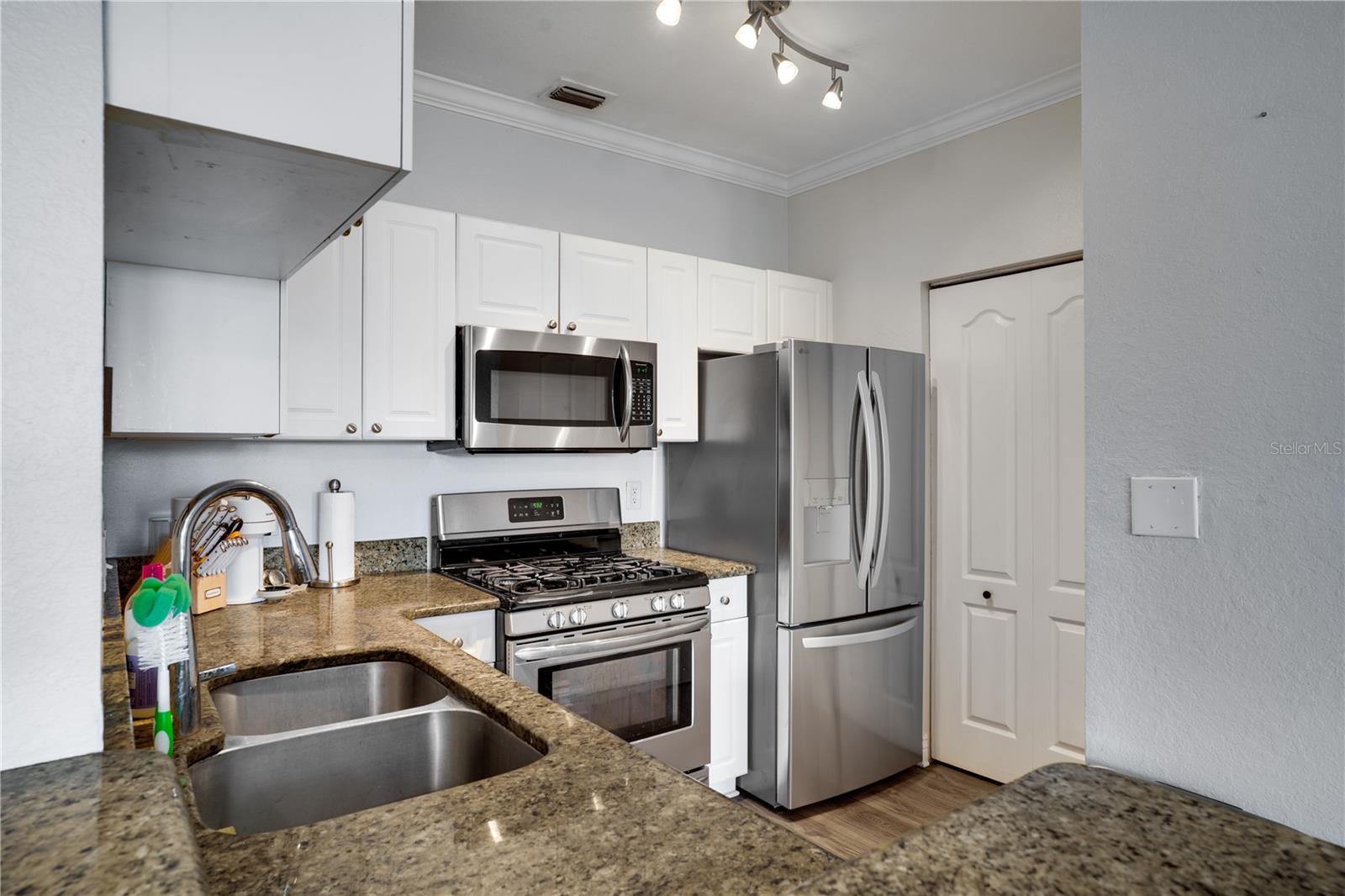 2705 Via Murano #131 Property Photo 8