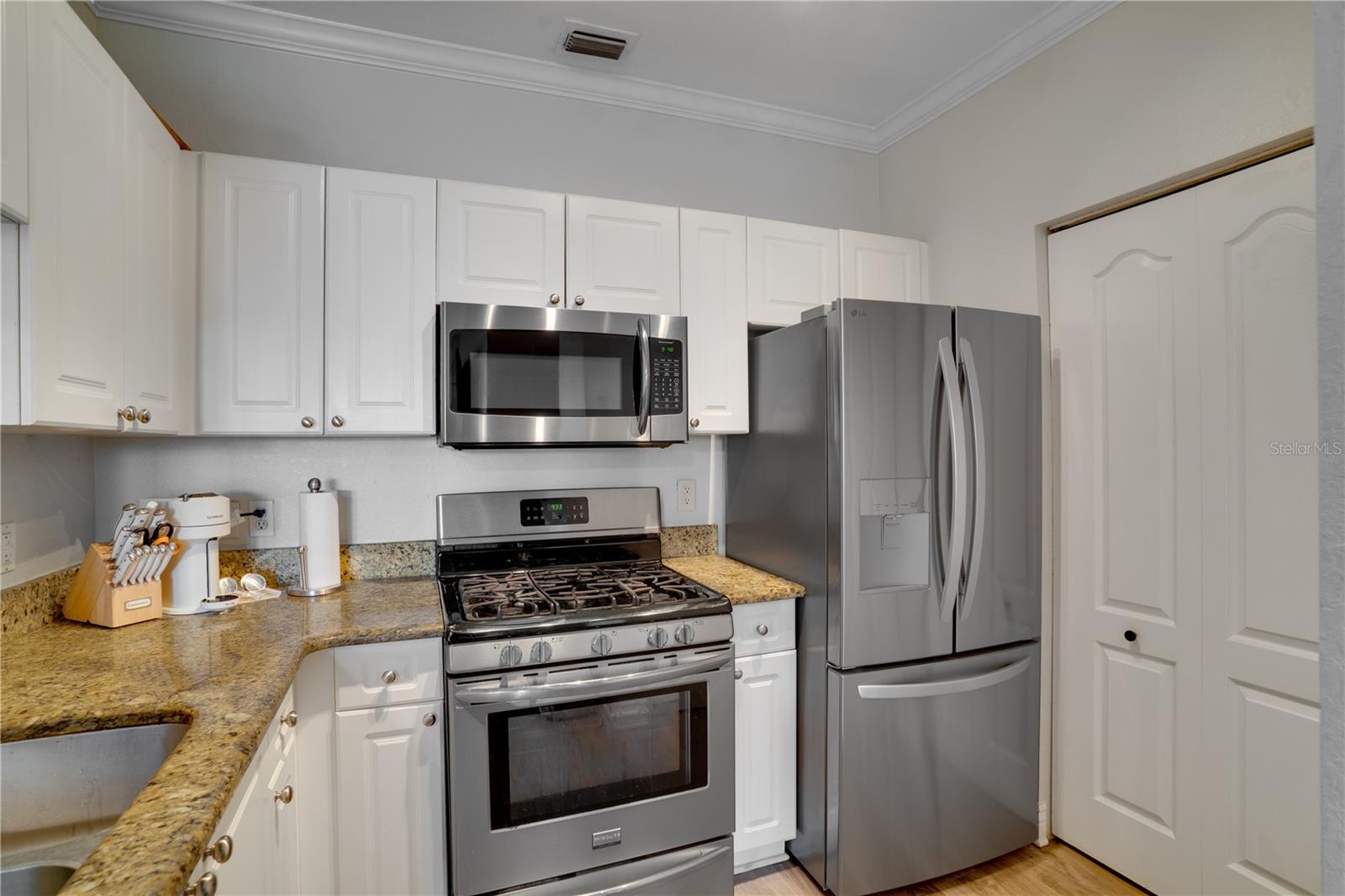 2705 Via Murano #131 Property Photo 10