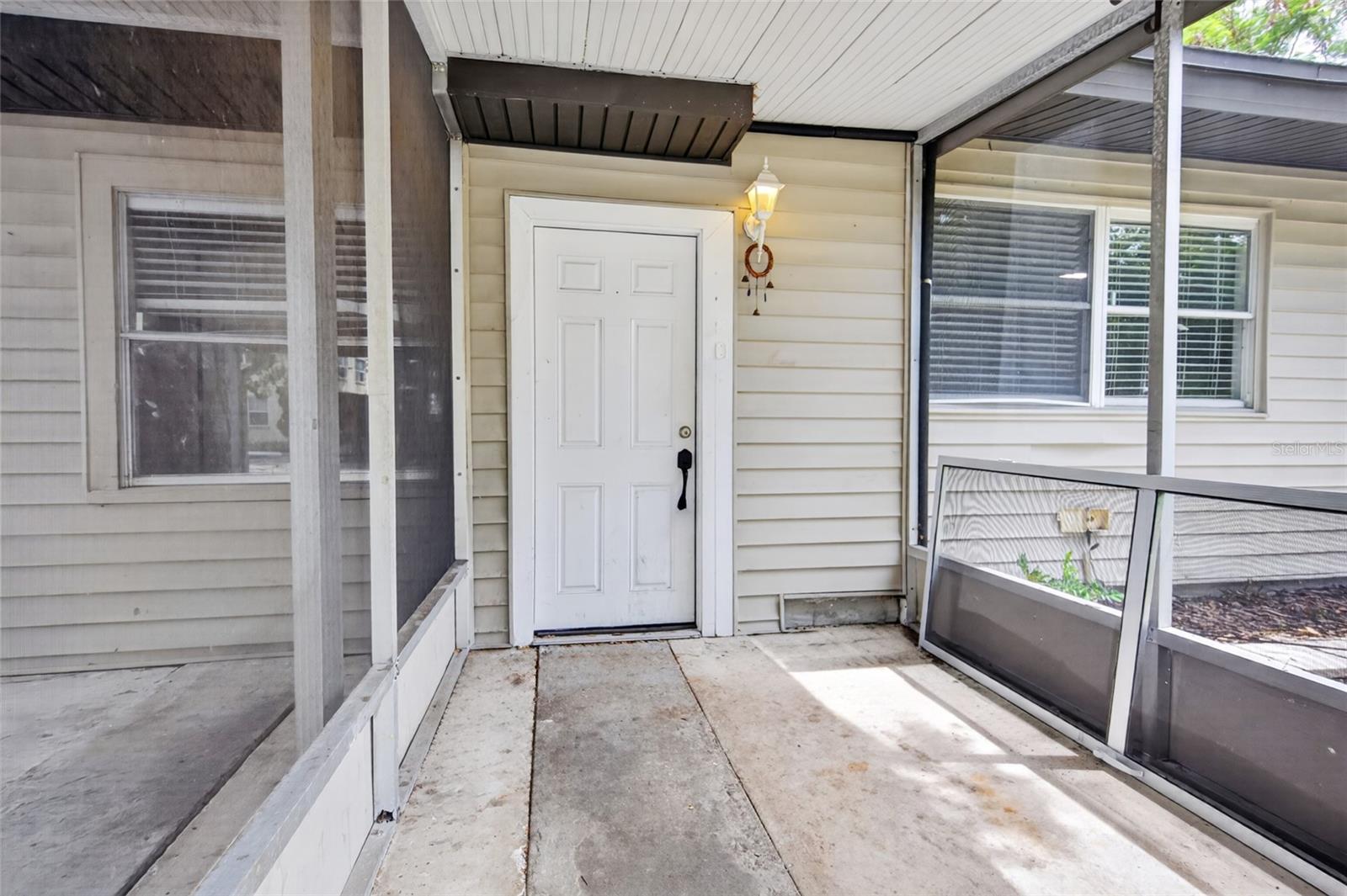 3615 W Rogers Ave Property Photo 4