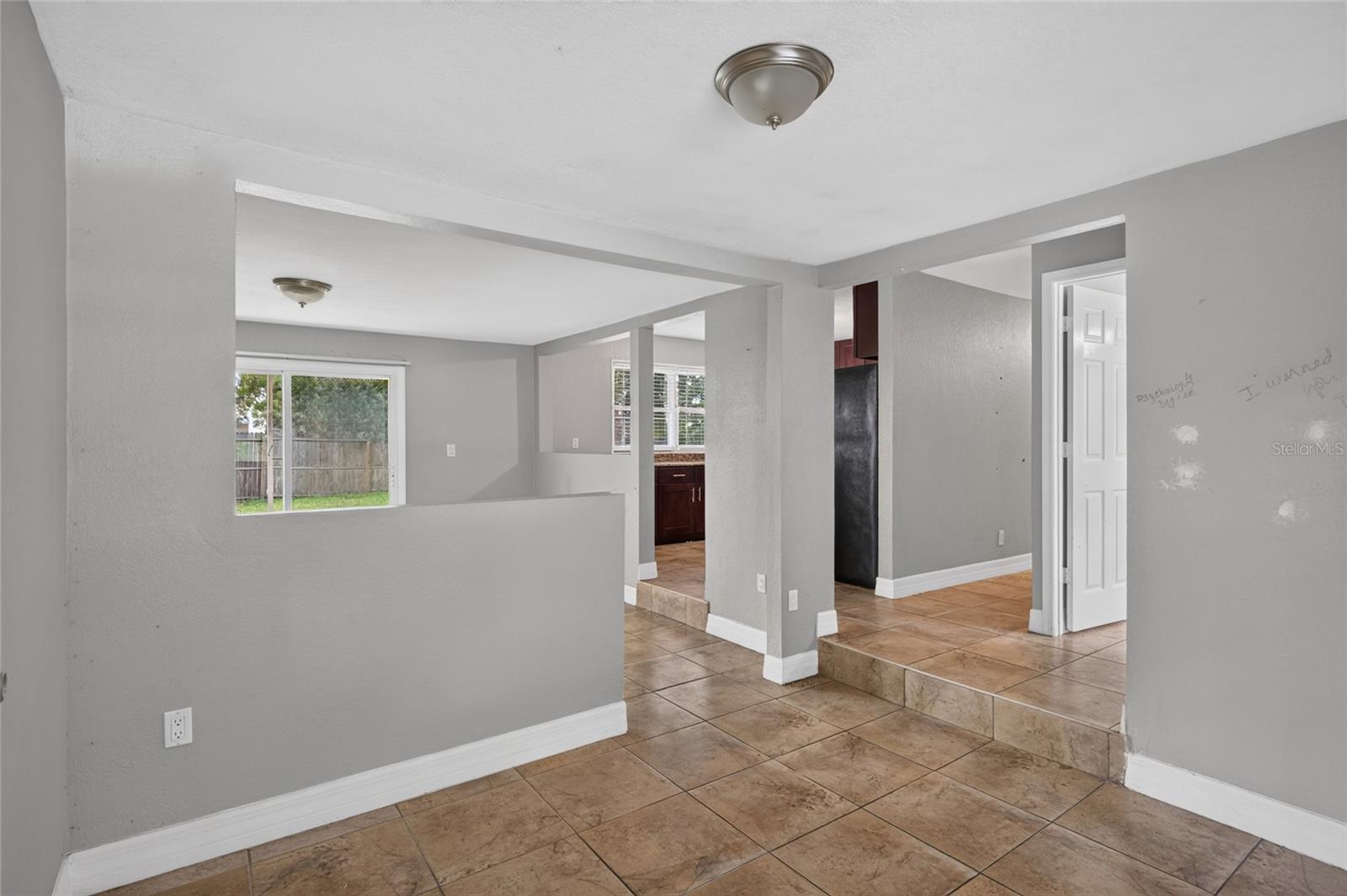 3615 W Rogers Ave Property Photo 7