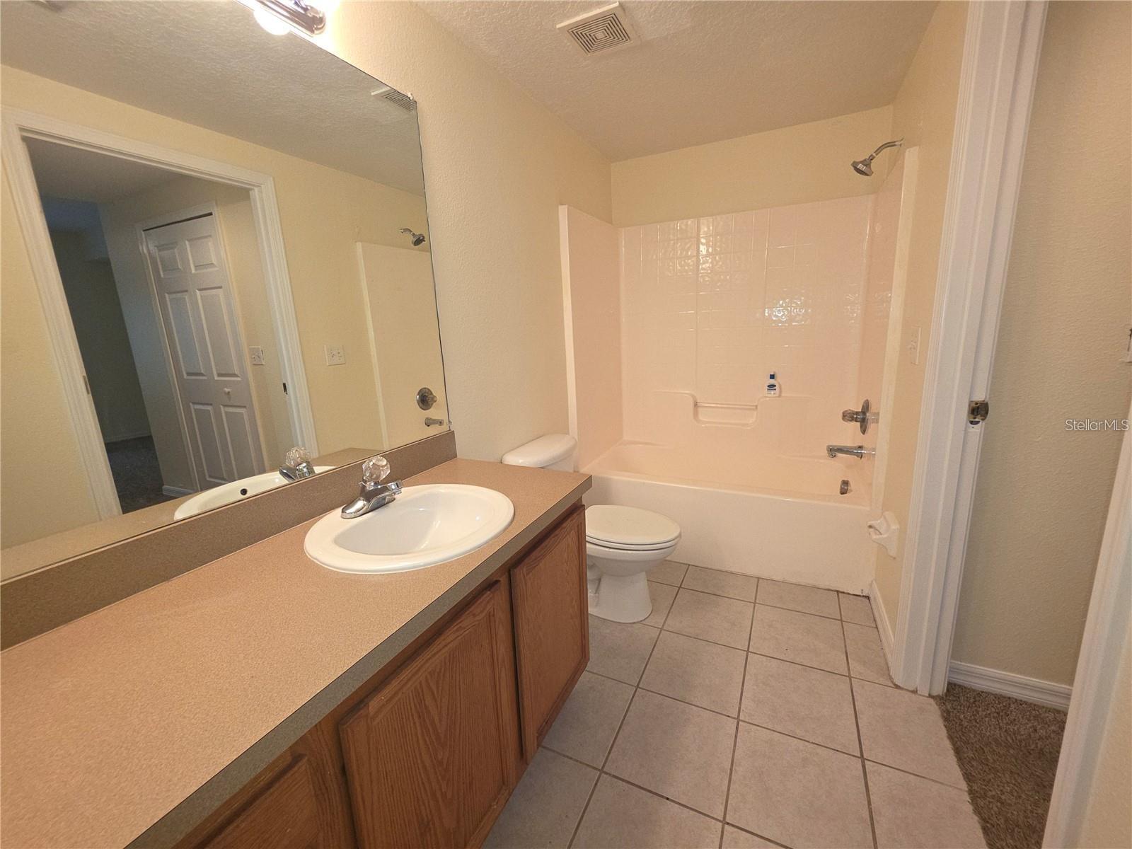 6446 Cypressdale Dr #102 Property Photo 5