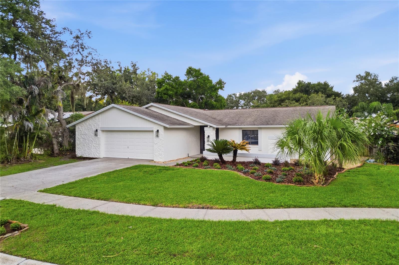 724 ISLETON DR