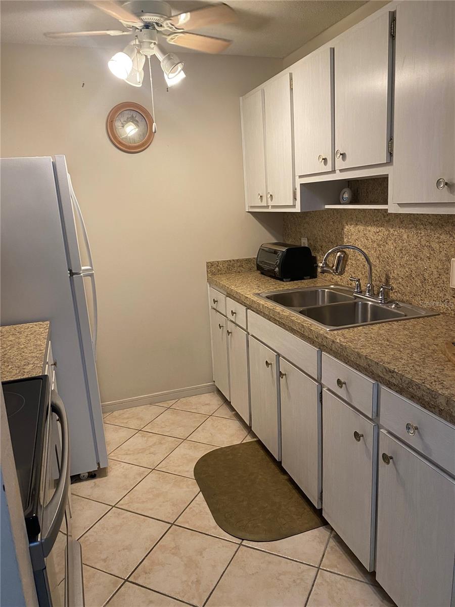 8350 112th St #104 Property Photo 11