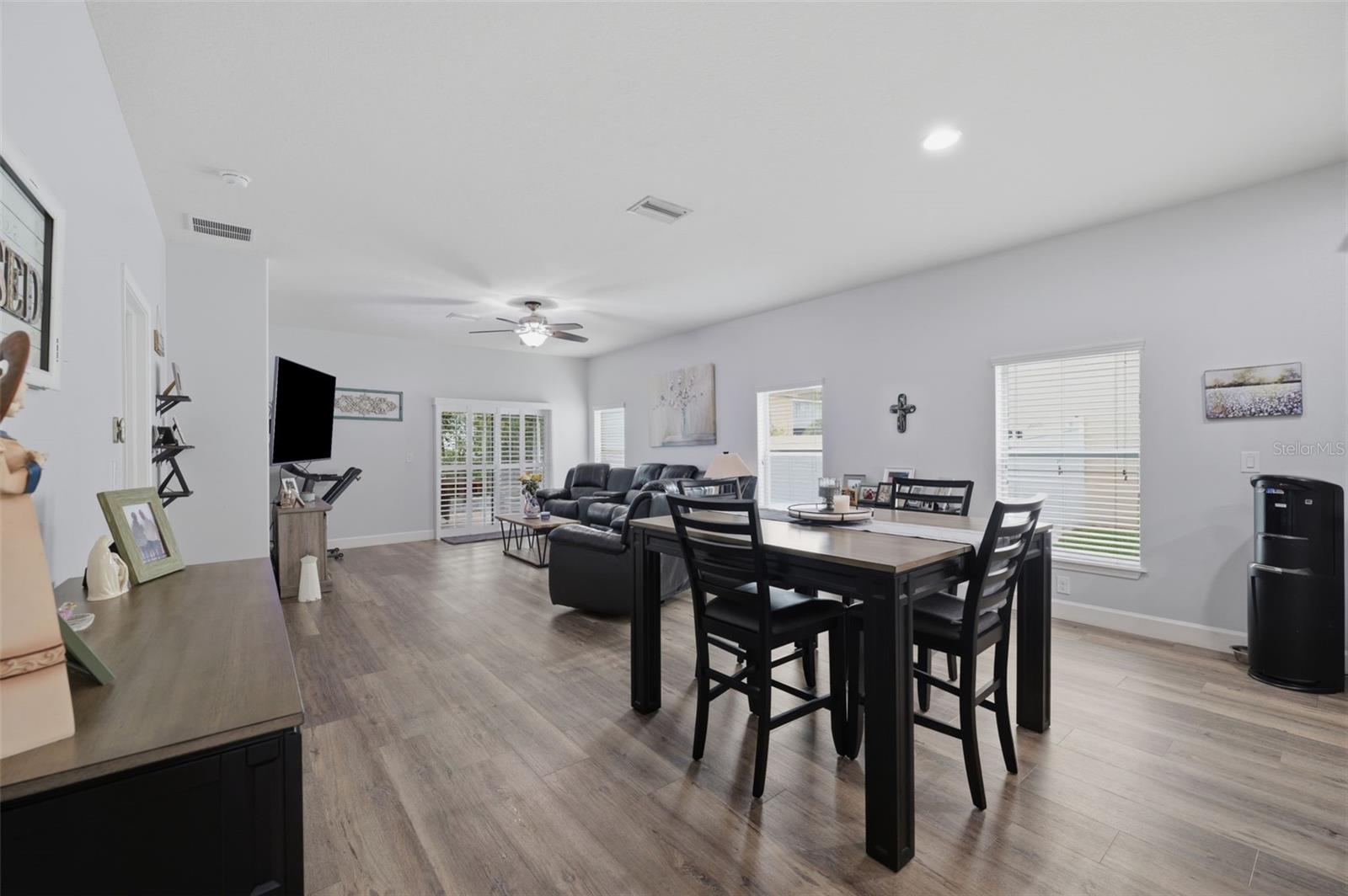 2814 Maple Brook Loop Property Photo 11
