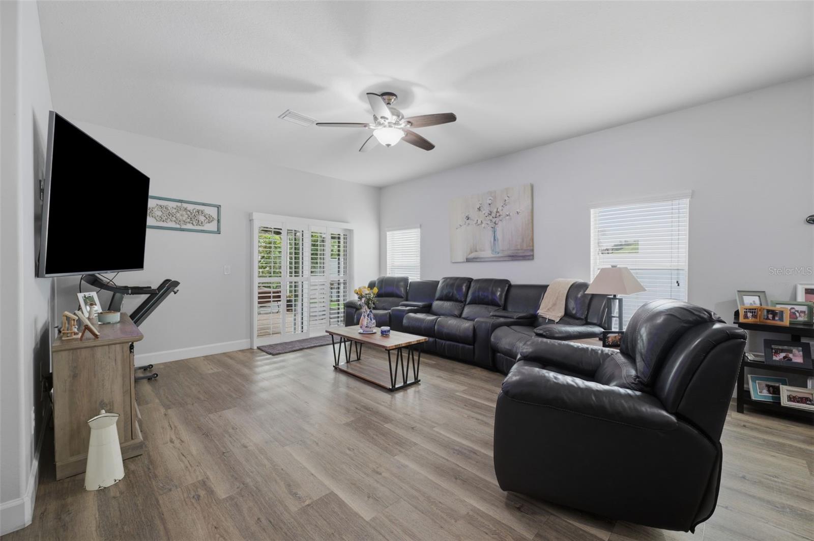 2814 Maple Brook Loop Property Photo 13
