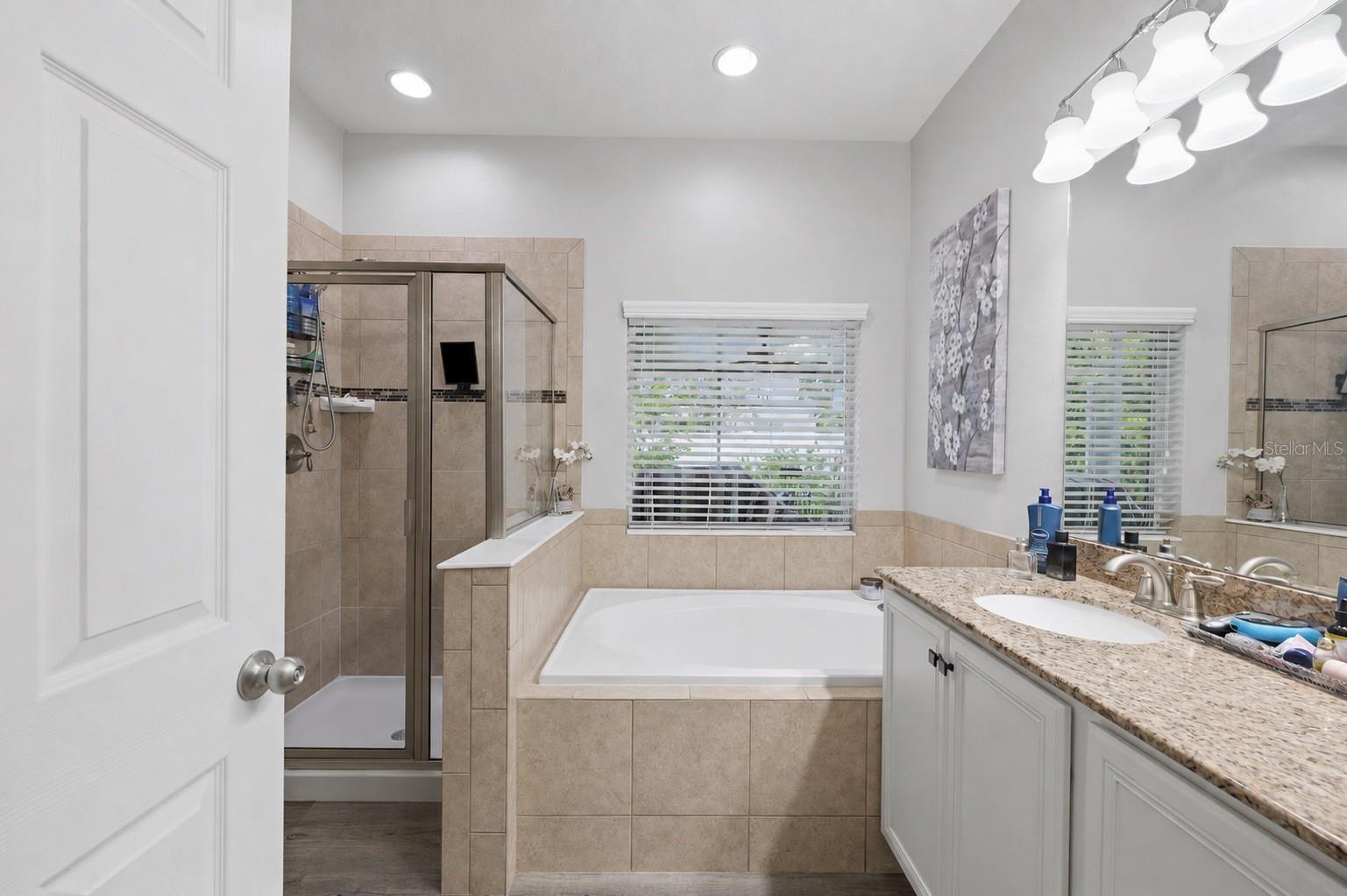 2814 Maple Brook Loop Property Photo 19