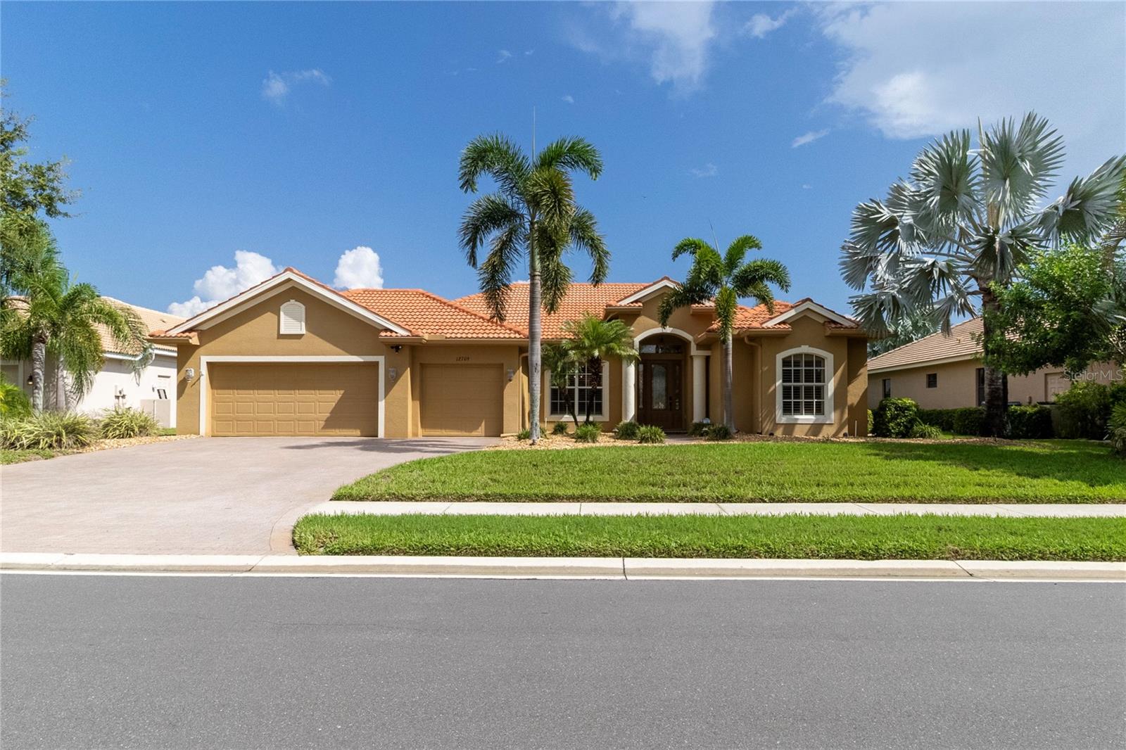 12709 Penguin Dr Property Photo 1