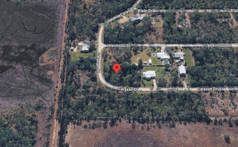 12249 Caravan Dr Property Photo 3