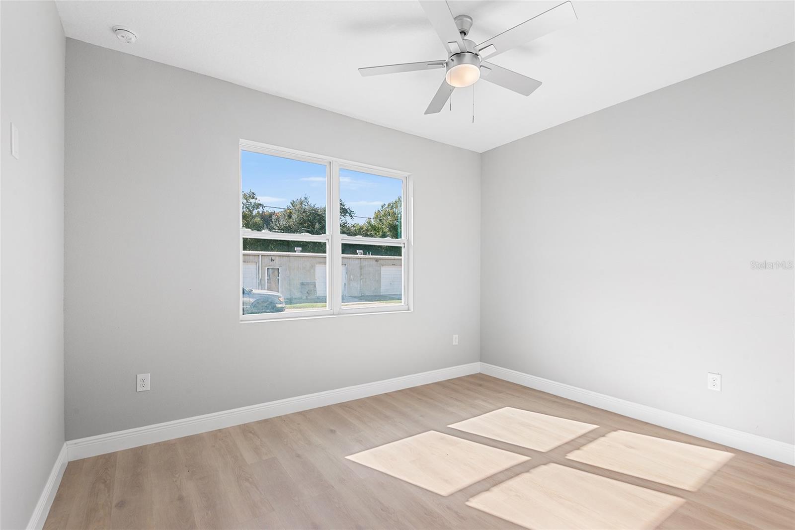 2519 Avenue E Sw Property Photo 17