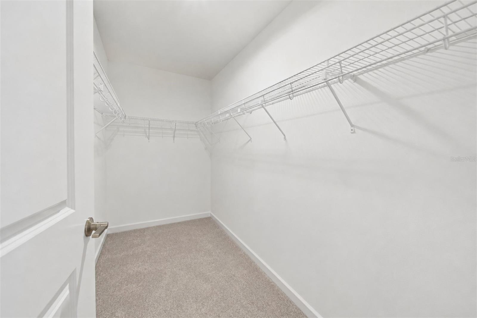 10834 Gable Dig Loop Property Photo 8