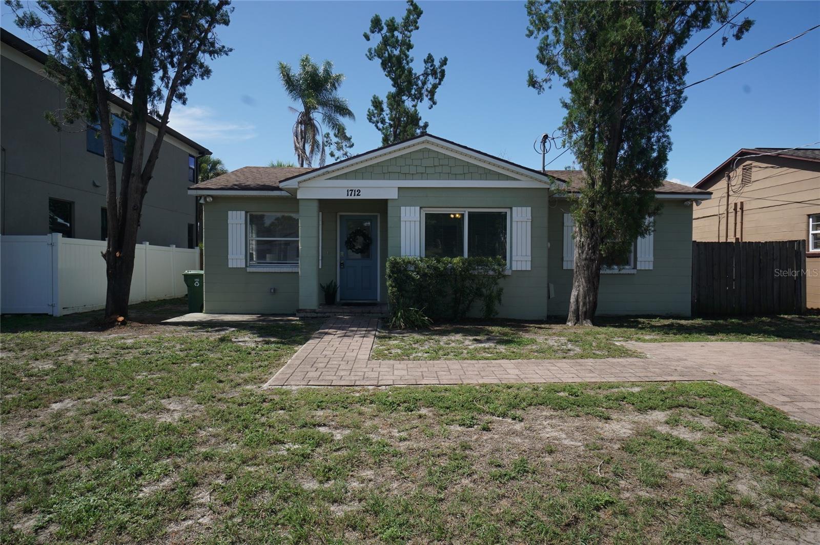 1712 W Grace St Property Photo 1