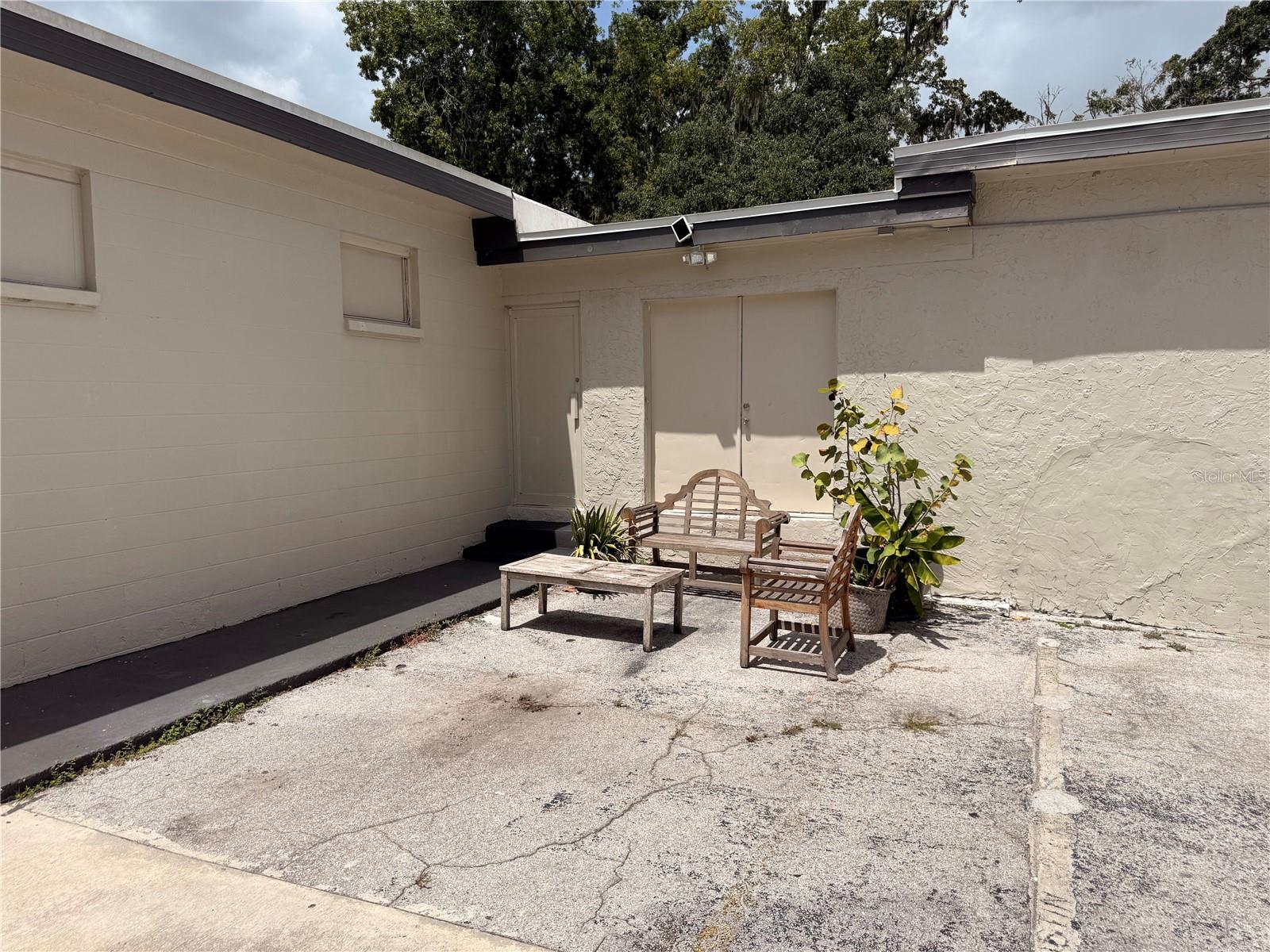 209 Ponce De Leon Blvd Property Photo 2